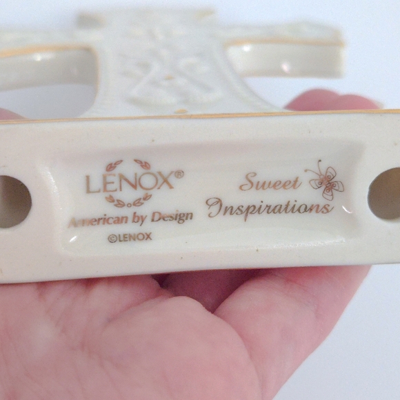 NWOT Lenox Ivory Gold Faith Christian Cross Sweet Inspirations Ceramic Figurine - Picture 6 of 6